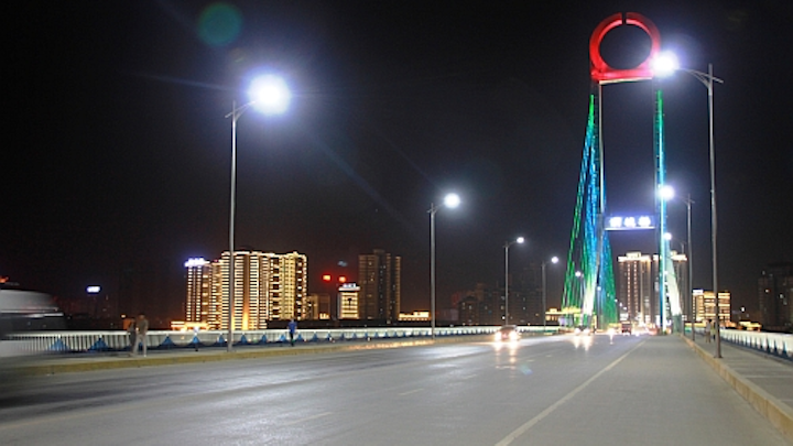 GE Lighting supplies LED T8s to 7-Eleven, announces new street lights in Asia