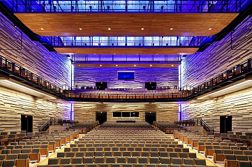 City Performance Hall in Dallas, Texas, provides an inspiring entry to the renowned Dallas Arts District with GE Lighting products. (Photo credit: Dallas Office of Cultural Affairs.)