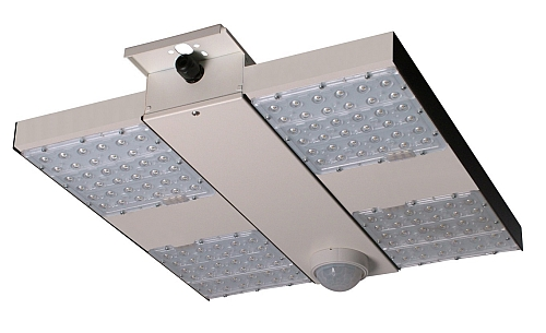 Luxonic LED lighting scheme allows UK warehouse to use fewer luminaires to reduce enegery consumption