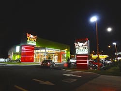 Arkon provides outdoor LED lighting for Wow! That&apos;s Fresh restaurant