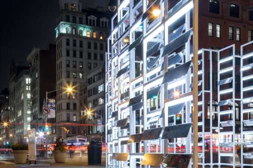 Dynamic LED lighting art project headlines at New York's Flatiron