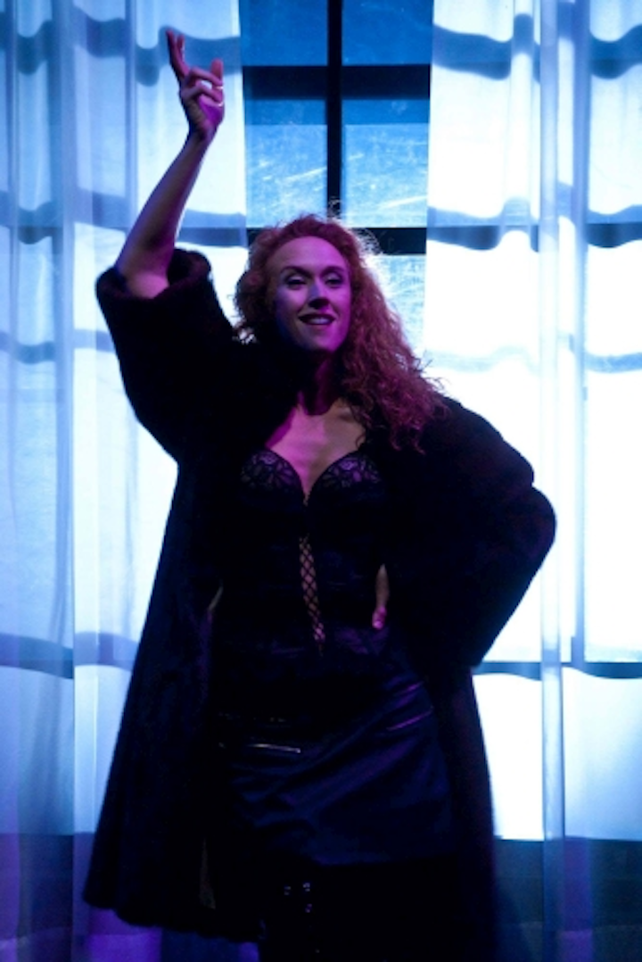 Philips Entertainment LED entertainment luminaire provides 'lightning' effects for 'Venus in Fur' performance