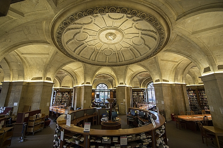 Led Tape Brings Sparkle To Neo Classical Oxford Radcliffe Camera