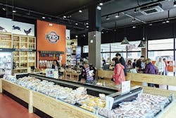 ERCO LED lighting helps provide appetizing presentation of regional specialties at Casa Ti&oacute; retail shop