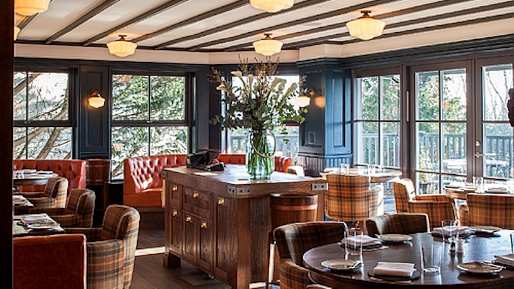 Windsor restaurant applies filament LED lamps in architectural lighting design