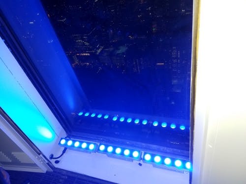 Hancock skyscraper gets crown of dynamic LED architectural lighting to celebrate Chicago events