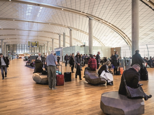 oslo airport lost baggage