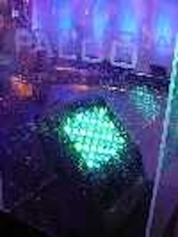 Content Dam Leds En Articles 2004 09 Palco Projector Utilizes 3 Or 5 W Leds For Large Area Illumination Leftcolumn Article Thumbnailimage File
