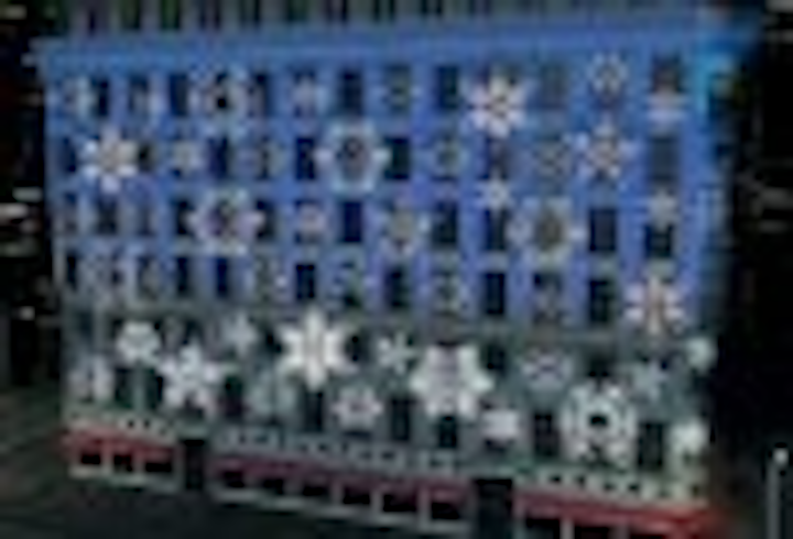 Content Dam Leds En Articles 2004 11 Led Snowflakes Descend On New York City Leftcolumn Article Thumbnailimage File