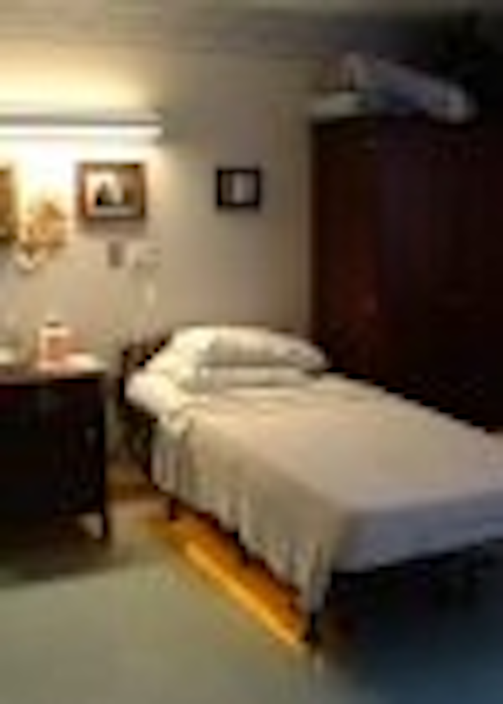 Content Dam Leds En Articles 2005 01 Lrc Reports Satisfaction From Led Users In Long Term Care Facility Leftcolumn Article Thumbnailimage File