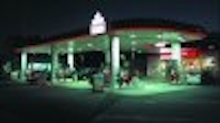 Content Dam Leds En Articles 2005 02 Case Study Canopy Border Lighting For Gas Stations Leftcolumn Article Thumbnailimage File