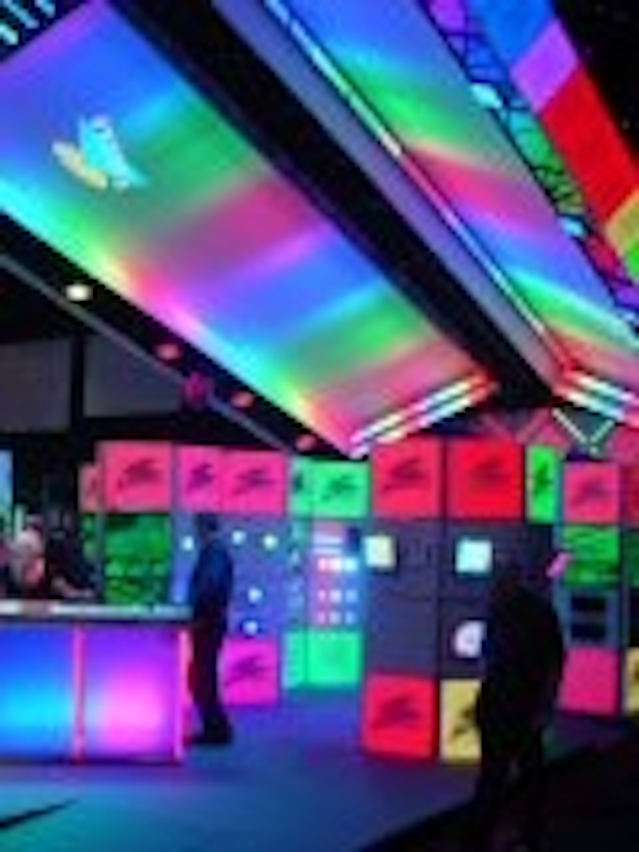 Content Dam Leds En Articles 2005 09 Artistic Licence Pharos Win Plasa Innovation Awards Leftcolumn Article Thumbnailimage File