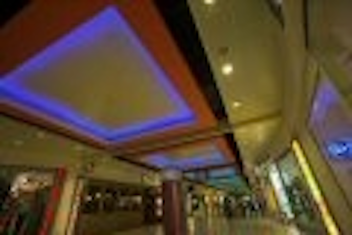 Content Dam Leds En Articles 2005 10 Great Xscape As Ltp Brightens Shopping Complex Leftcolumn Article Thumbnailimage File