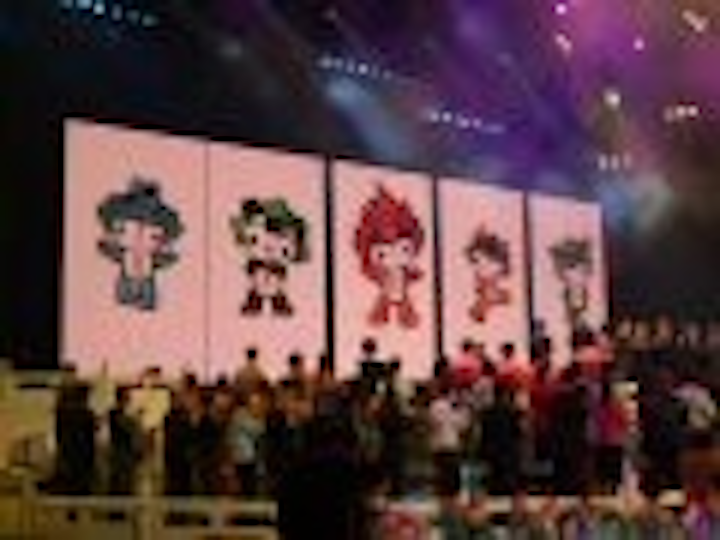 Content Dam Leds En Articles 2005 11 Lighthouse Led Screens Help Unveil Olympic Mascots Leftcolumn Article Thumbnailimage File
