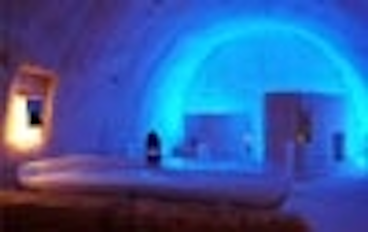 Content Dam Leds En Articles 2006 02 Philips Leds Light Snow Castle And Chelsea Bridge Leftcolumn Article Thumbnailimage File