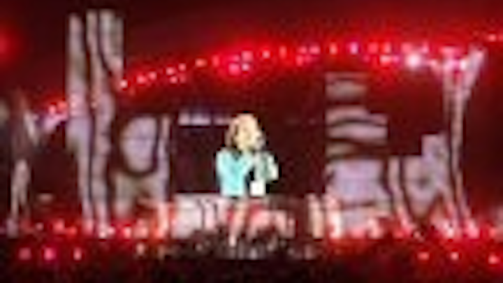 Content Dam Leds En Articles 2006 06 Bon Jovi Tour Showcases Barco Led Strip Leftcolumn Article Thumbnailimage File