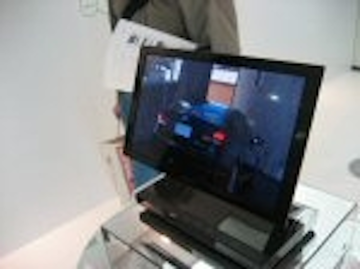 Content Dam Leds En Articles 2007 11 Sony Begins Selling World S First Oled Tv Leftcolumn Article Thumbnailimage File