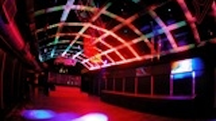 Content Dam Leds En Articles 2008 04 Halo Lighting Installs Unique Lighting Ceiling In London Nightclub Leftcolumn Article Thumbnailimage File