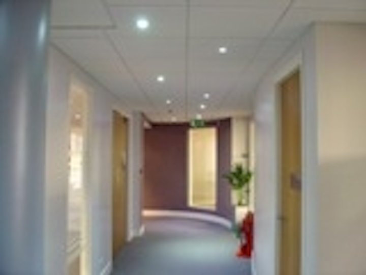 Content Dam Leds En Articles 2008 09 Rs Components Lights Head Office With Dialight Leds Leftcolumn Article Thumbnailimage File