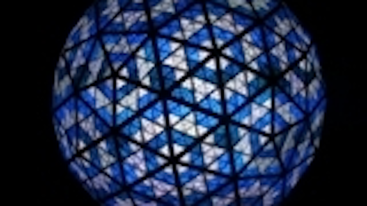 Content Dam Leds En Articles 2008 11 Over 32 000 Leds Will Power 2009 Times Square New Year S Eve Ball Leftcolumn Article Thumbnailimage File