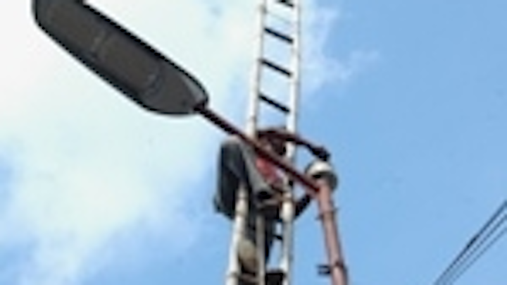 Content Dam Leds En Articles 2010 11 Led Street Lighting Pilot Program Begins In Kolkata India Leftcolumn Article Thumbnailimage File