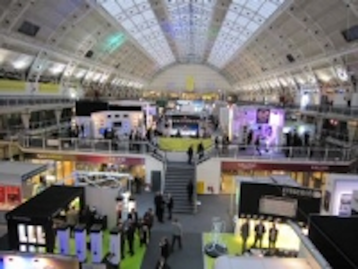 Content Dam Leds En Articles 2011 01 Arc Show Sees Arrow Team With Carclo Leftcolumn Article Thumbnailimage File