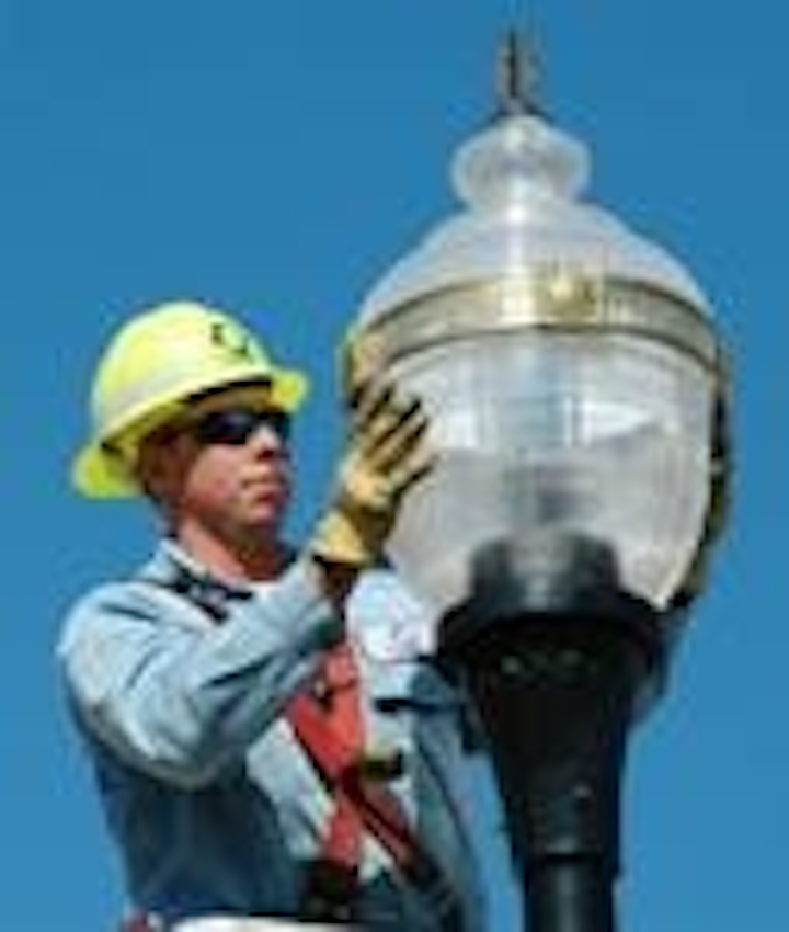 Content Dam Leds En Articles 2011 05 Outdoor Lighting Cooper Installs Leds In Ohio Baltimore Fights Utility Over Ssl Leftcolumn Article Thumbnailimage File