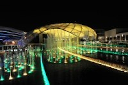Content Dam Leds En Articles 2011 07 Crystal Led Ring Lights Illuminate Ferrari World Fountains Leftcolumn Article Thumbnailimage File
