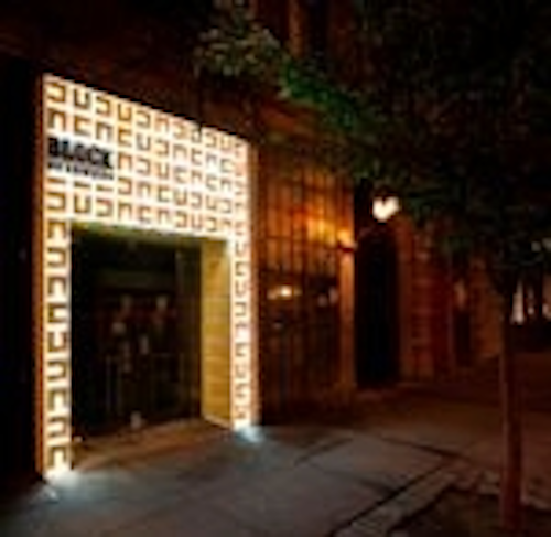 Content Dam Leds En Articles 2012 08 Sergio Mannino Designs Block Headwear Store With Led Lit Fa Ade Leftcolumn Article Thumbnailimage File