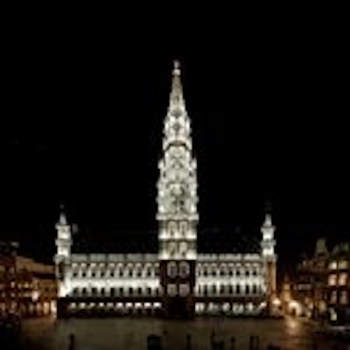Content Dam Leds En Articles 2012 11 Schr Der Rgb Led Floodlights Highlight Grand Place Architecture Leftcolumn Article Thumbnailimage File