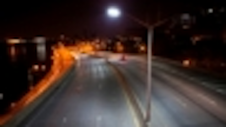 Content Dam Leds En Articles Iif 2012 01 Doe Releases Report On Led Lighting For New York Freeway Leftcolumn Article Thumbnailimage File