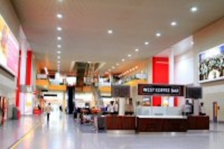 Content Dam Leds En Articles Print Volume 8 Issue 3 Features Excel London Exhibition Centre Chooses Dialight Led Lighting To Meet Energy Efficiency Targets Leftcolumn Article Thumbnailimage File