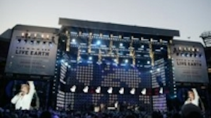 Content Dam Leds En Ugc 2007 07 Pixelrange Rocks The Globe On Live Earth Concerts Leftcolumn Article Thumbnailimage File