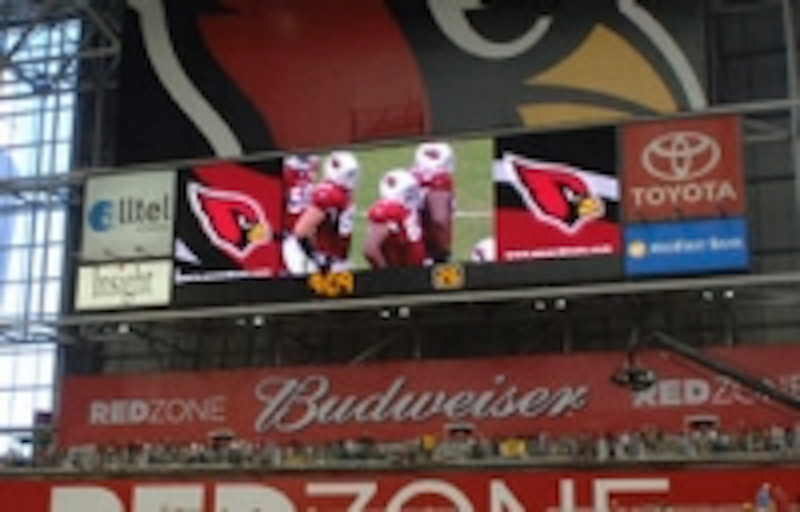 Content Dam Leds En Ugc 2008 01 Daktronics Led Displays To Entertain Super Bowl Guests For Six Consecutive Years Leftcolumn Article Thumbnailimage File