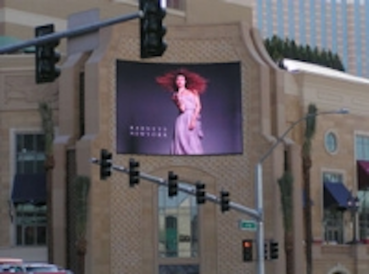 Content Dam Leds En Ugc 2008 01 Daktronics Video Technology Hits Palazzo Las Vegas Leftcolumn Article Thumbnailimage File