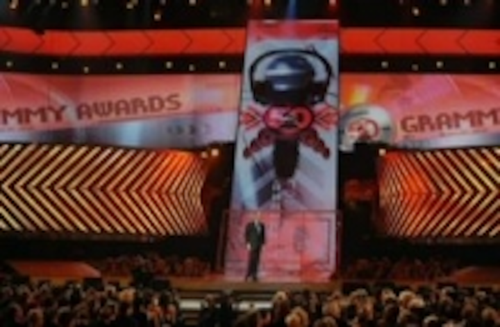 Content Dam Leds En Ugc 2008 02 Element Labs Versa Tubes Provide Breath Taking Backdrop At Grammy Awards Leftcolumn Article Thumbnailimage File