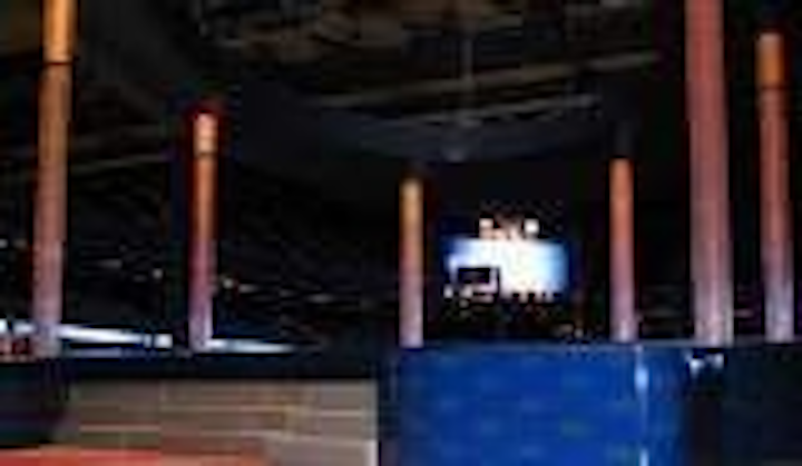 Content Dam Leds En Ugc 2008 09 Aquallusion Designs Custom Light Display At New Lucas Oil Stadium Leftcolumn Article Thumbnailimage File