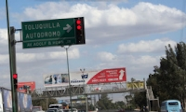 Content Dam Leds En Ugc 2009 01 Bbe Led Traffic Light In Mexico Leftcolumn Article Thumbnailimage File