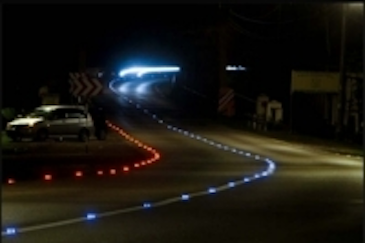 Content Dam Leds En Ugc 2009 01 Luna Road S Eco Friendly Light Systems Illuminate Roadways Leftcolumn Article Thumbnailimage File