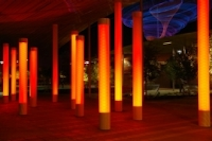 Content Dam Leds En Ugc 2009 04 4wall Systems Creates Led Light Columns For Phoenix Arizona Park Leftcolumn Article Thumbnailimage File