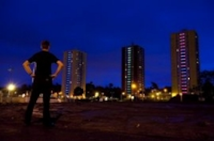 Content Dam Leds En Ugc 2009 10 Northern Light Shines Over The City Of Glasgow Leftcolumn Article Thumbnailimage File