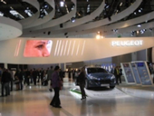 Content Dam Leds En Ugc 2009 10 Peugeot Booth Looks Chic At 2009 Frankfurt Motor Show With Daktronics Led Display Leftcolumn Article Thumbnailimage File
