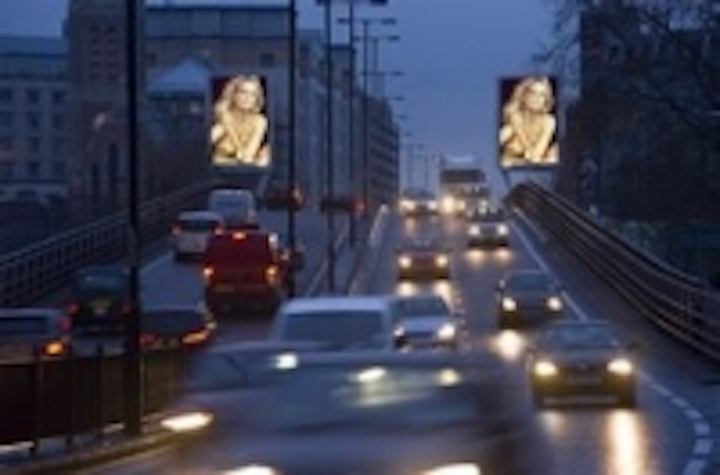 Content Dam Leds En Ugc 2010 01 Ocean Outdoor Launches Led Based Outdoor Advertising Platform Leftcolumn Article Thumbnailimage File