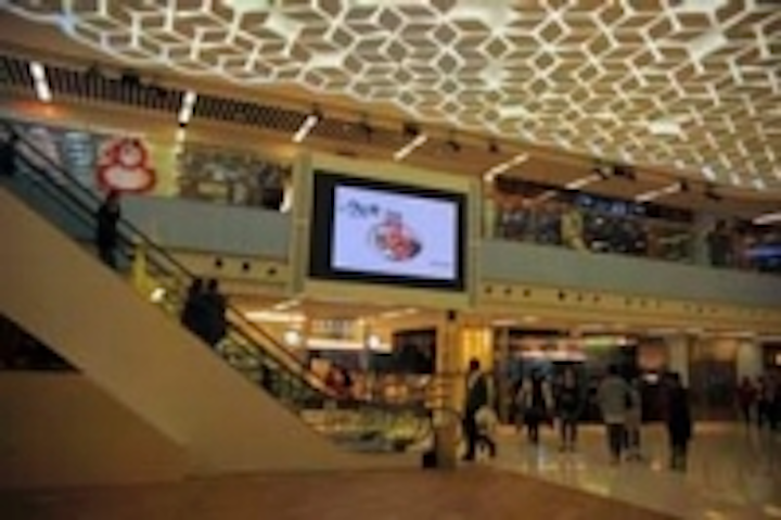 Isquare Igninites Shopping Excitement With New Lighthouse Led Screen Leds Magazine