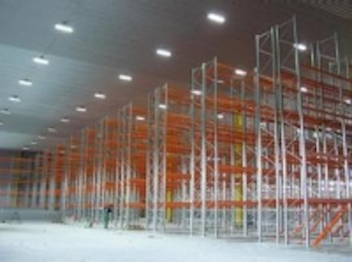 Content Dam Leds En Ugc 2010 08 Focus Equips Warehouse Complexes With Led Lighting Fixtures Leftcolumn Article Thumbnailimage File