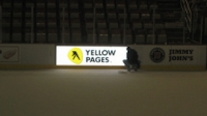 Content Dam Leds En Ugc 2010 10 Anc Sports Partners With Detroit Red Wings To Light Dasherboards At Joe Louis Arena Leftcolumn Article Thumbnailimage File
