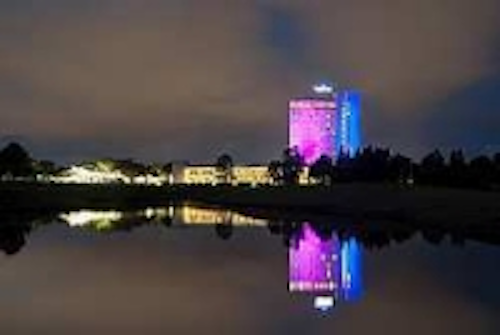 Content Dam Leds En Ugc 2010 11 Anolis Illuminates Large Buildings And Surfaces Areas At The Bmw Ball Leftcolumn Article Thumbnailimage File