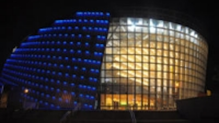 Content Dam Leds En Ugc 2011 01 Arc Ssl Enhances The Beauty Of Taoyuan County Performing Arts Center Leftcolumn Article Thumbnailimage File