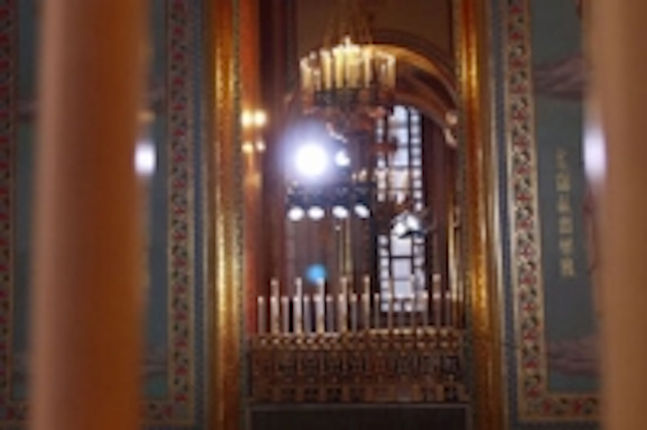 Content Dam Leds En Ugc 2011 02 Robe Ledwash 600s Light Up Cathedral Of Christ The Saviour In Moscow Leftcolumn Article Thumbnailimage File