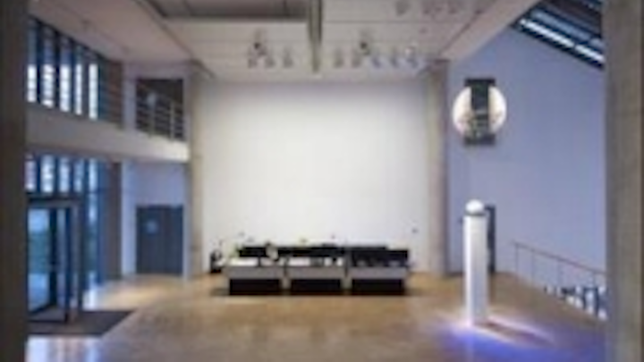 Content Dam Leds En Ugc 2011 06 Erco Foyer Now Completely Lit By Led Lighting Leftcolumn Article Thumbnailimage File